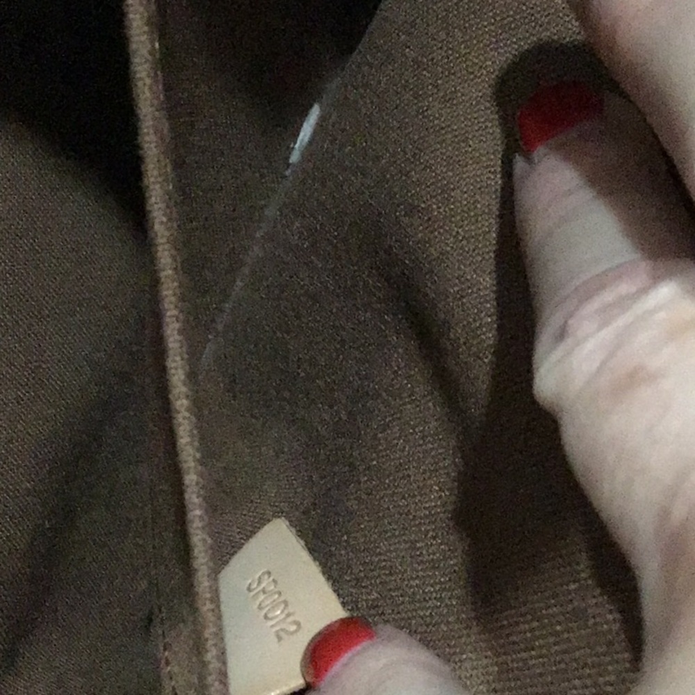 Louis Vuitton vertical bag - Picture 9 of 10